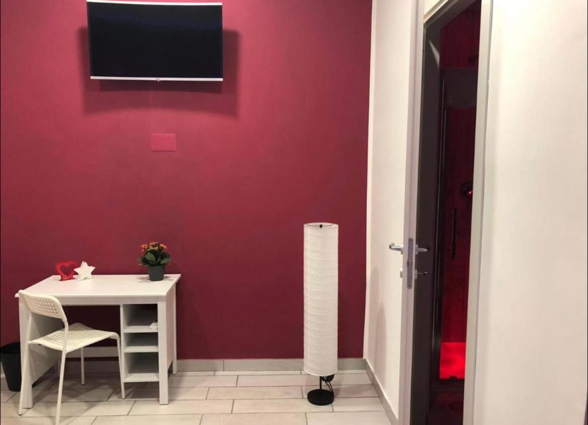 B&B Rial Napoli Bagian luar foto