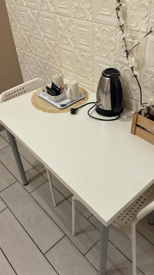 B&B Rial Napoli Bagian luar foto